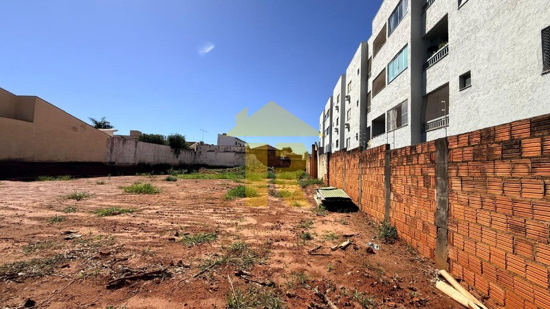 Terreno / Lote / Condomínio  à venda, 900m² — foto 7 de 12