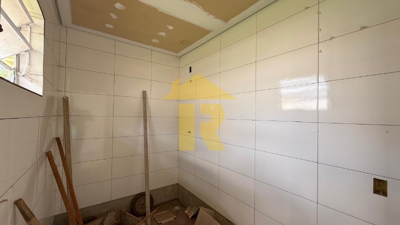 Casa com 3 quartos à venda, 244m² — foto 11 de 27