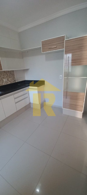 Apartamento com 3 quartos à venda, 100m² — foto 8 de 27