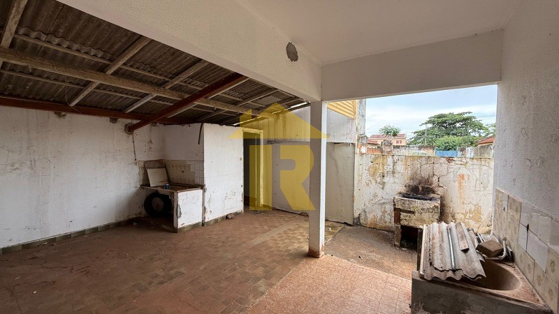 Casa com 2 quartos à venda e aluguel, 200m² — foto 25 de 33