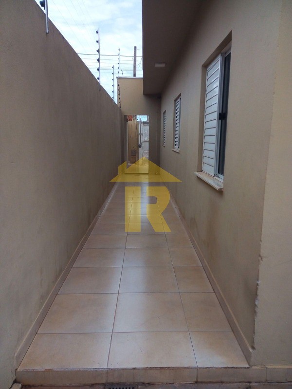 Casa com 3 quartos à venda, 100m² — foto 4 de 31