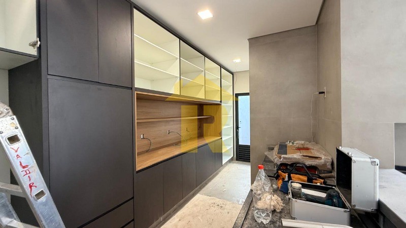 Casa de Condomínio com 4 quartos à venda, 230m² — foto 11 de 30