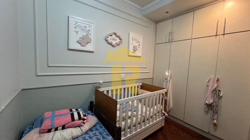 Casa com 3 quartos à venda, 226m² — foto 29 de 35