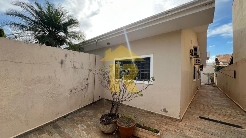 Casa com 3 quartos à venda, 226m² — foto 6 de 35