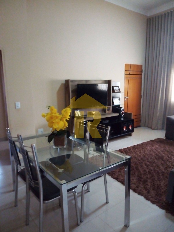 Casa com 3 quartos à venda, 100m² — foto 8 de 31