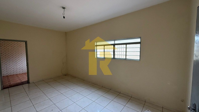 Casa com 2 quartos à venda e aluguel, 200m² — foto 8 de 33