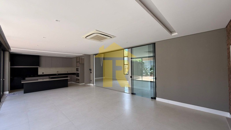 Casa de Condomínio com 3 quartos à venda, 320m² — foto 20 de 27