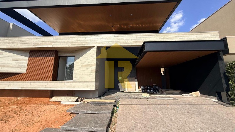 Casa de Condomínio com 4 quartos à venda, 230m² — foto 2 de 30