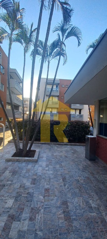 Apartamento com 3 quartos à venda, 100m² — foto 25 de 27