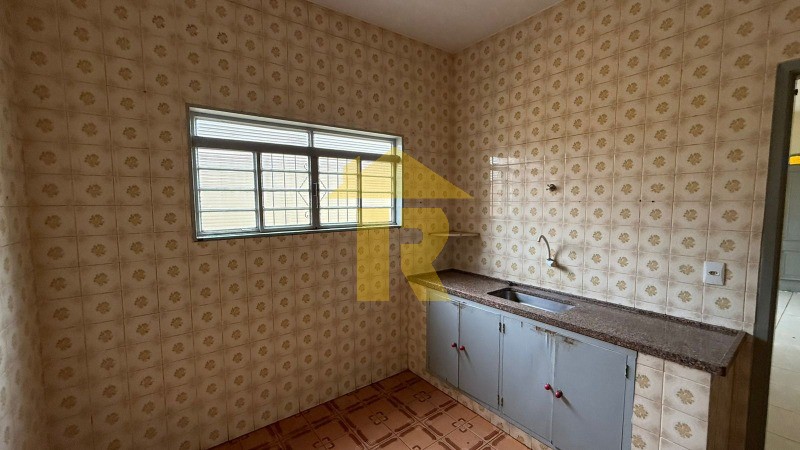 Casa com 2 quartos à venda e aluguel, 200m² — foto 15 de 33