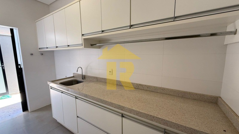 Casa de Condomínio com 3 quartos à venda, 320m² — foto 25 de 27