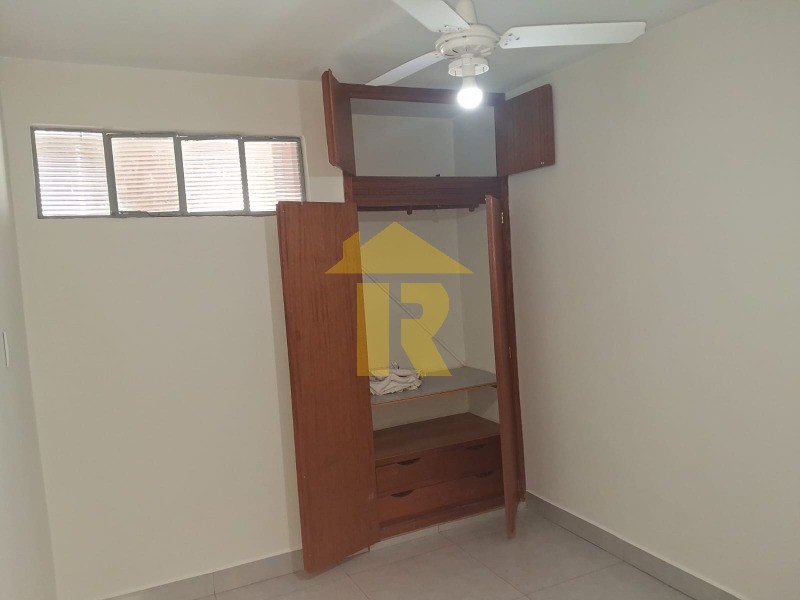 Casa com 3 quartos à venda, 170m² — foto 33 de 37