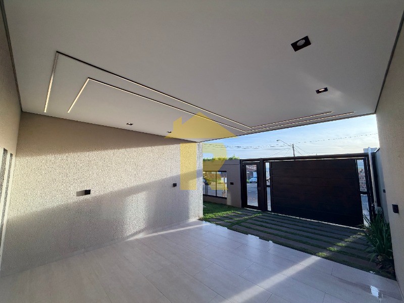 Casa com 3 quartos à venda, 109m² — foto 3 de 37