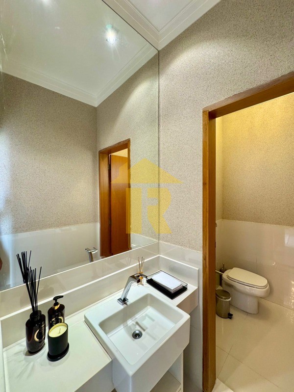 Casa de Condomínio com 3 quartos à venda, 208m² — foto 7 de 35