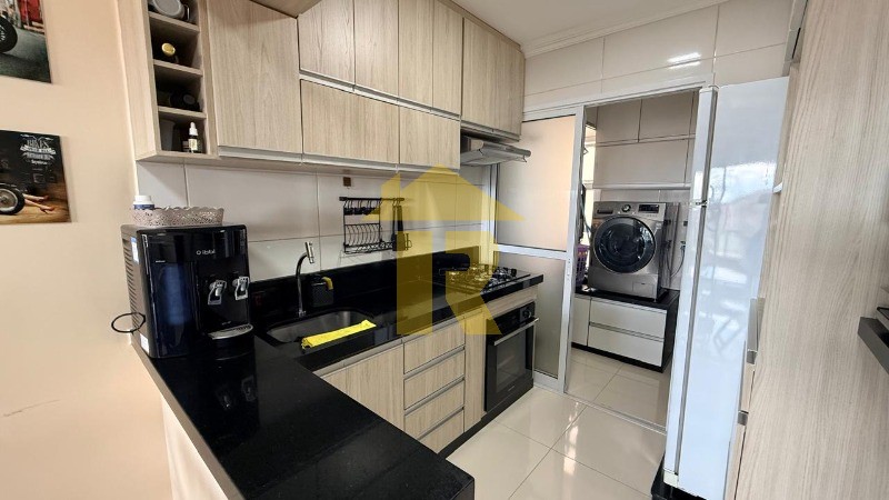 Apartamento com 2 quartos à venda, 73m² — foto 10 de 29