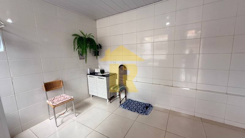 Casa com 3 quartos à venda, 134m² — foto 14 de 32