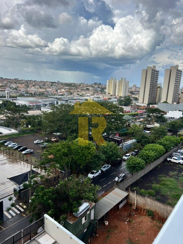 Apartamento com 2 quartos à venda, 70m² — foto 25 de 29