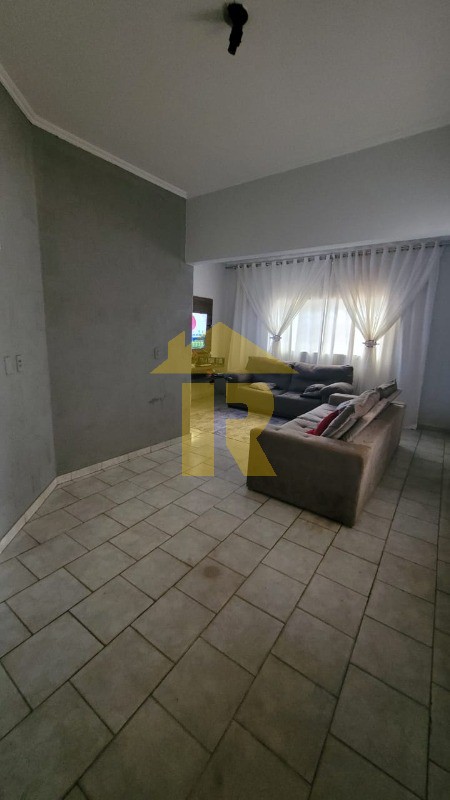 Casa com 3 quartos à venda, 225m² — foto 6 de 29