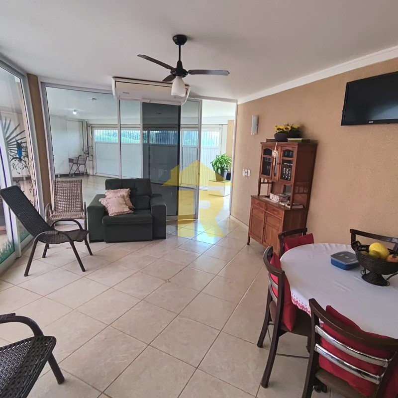 Casa de Condomínio com 5 quartos à venda, 490m² — foto 13 de 40
