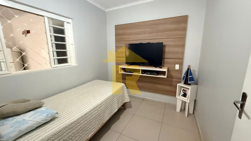 Casa com 3 quartos à venda, 134m² — foto 20 de 32
