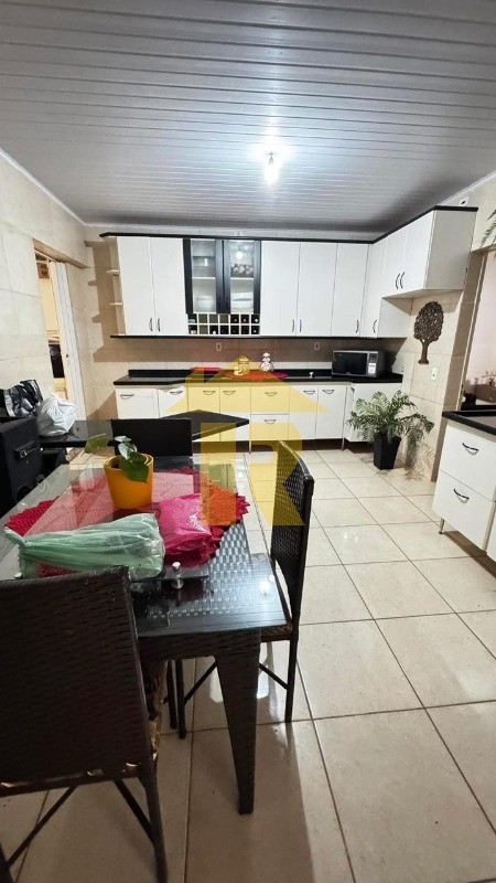 Casa com 4 quartos à venda, 150m² — foto 7 de 20