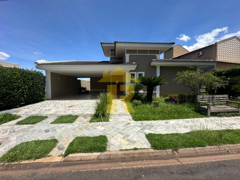 Casa de Condomínio com 4 quartos para aluguel, 550m² — foto 1 de 31