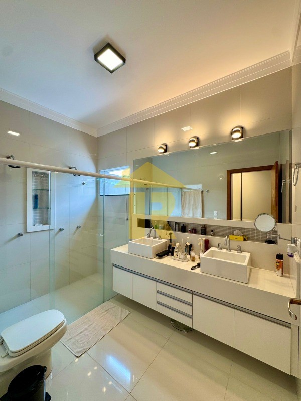 Casa de Condomínio com 3 quartos à venda, 208m² — foto 32 de 35