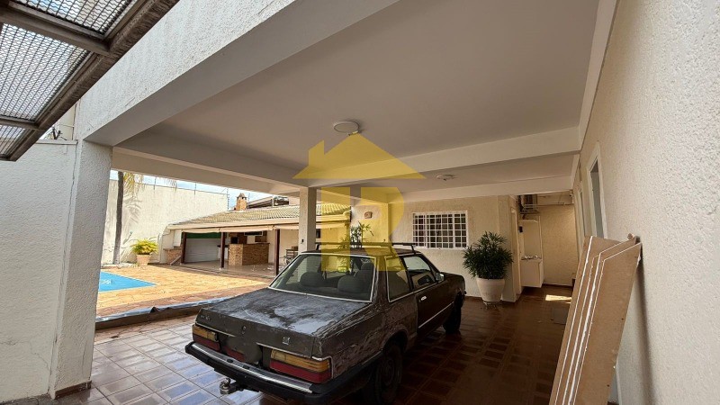 Casa com 3 quartos à venda, 270m² — foto 11 de 25