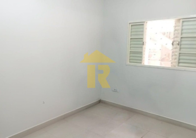 Casa com 4 quartos à venda, 236m² — foto 17 de 26