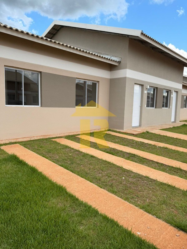 Casa de Condomínio com 3 quartos à venda, 76m² — foto 2 de 20