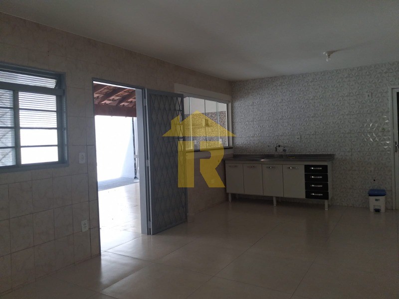 Casa com 3 quartos à venda, 170m² — foto 12 de 37