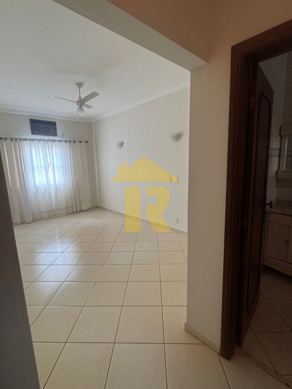 Casa com 3 quartos à venda, 276m² — foto 34 de 47