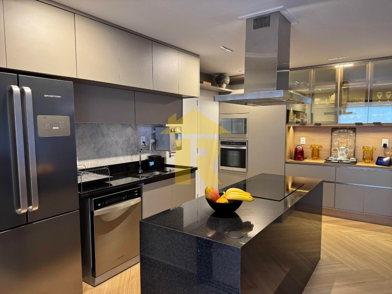 Apartamento com 3 quartos à venda, 141m² — foto 23 de 45