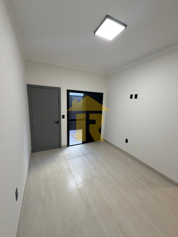 Casa com 3 quartos à venda, 109m² — foto 24 de 37
