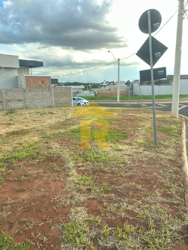 Terreno / Lote / Condomínio  à venda, 248m² — foto 10 de 20