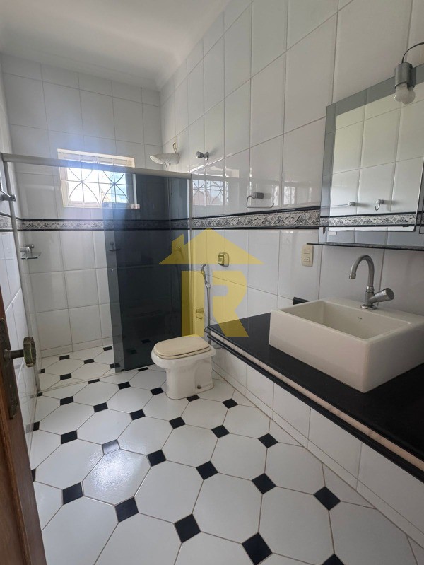 Casa com 3 quartos à venda, 276m² — foto 47 de 47