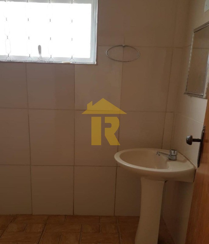 Casa com 3 quartos à venda, 225m² — foto 26 de 29