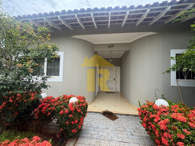 Casa com 3 quartos à venda, 276m² — foto 8 de 47