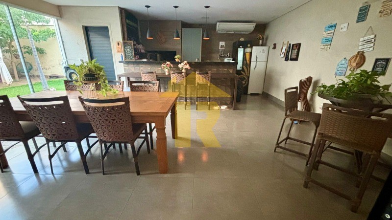 Casa com 3 quartos à venda, 400m² — foto 11 de 28