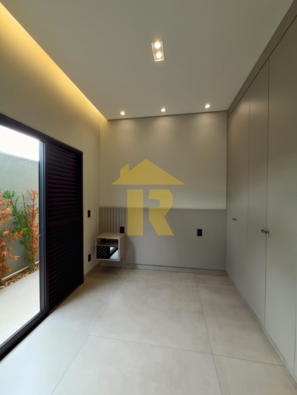 Casa de Condomínio com 3 quartos à venda, 185m² — foto 18 de 28
