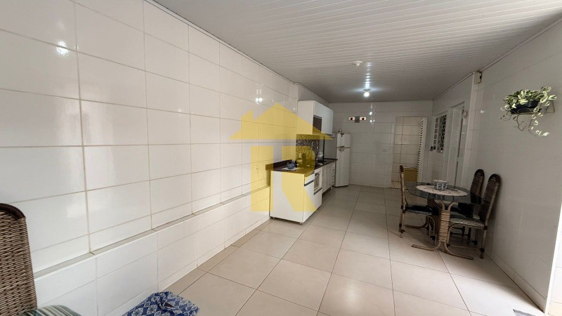 Casa com 3 quartos à venda, 134m² — foto 12 de 32
