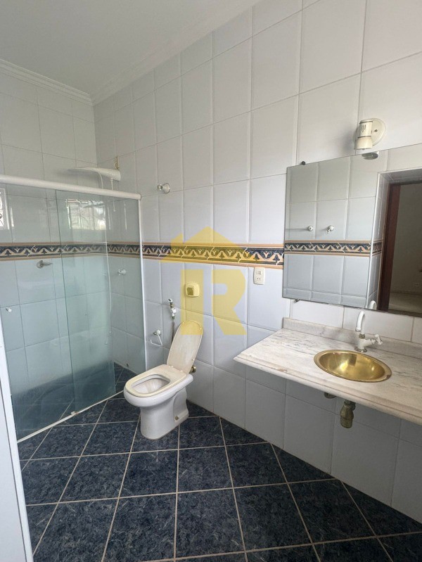 Casa com 3 quartos à venda, 276m² — foto 44 de 47