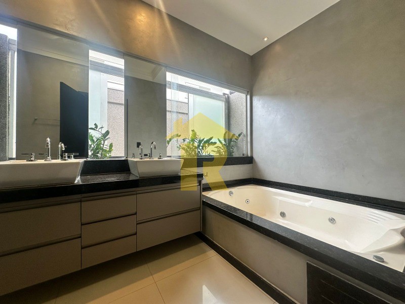 Casa de Condomínio com 3 quartos à venda, 210m² — foto 30 de 39