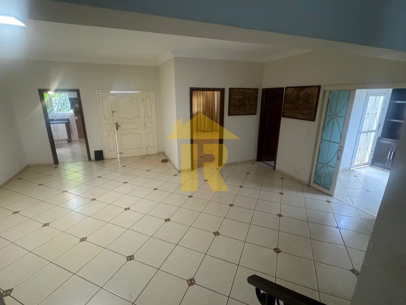 Casa com 3 quartos à venda, 276m² — foto 15 de 47
