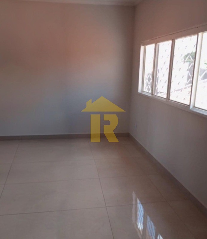 Casa com 4 quartos à venda, 236m² — foto 3 de 26