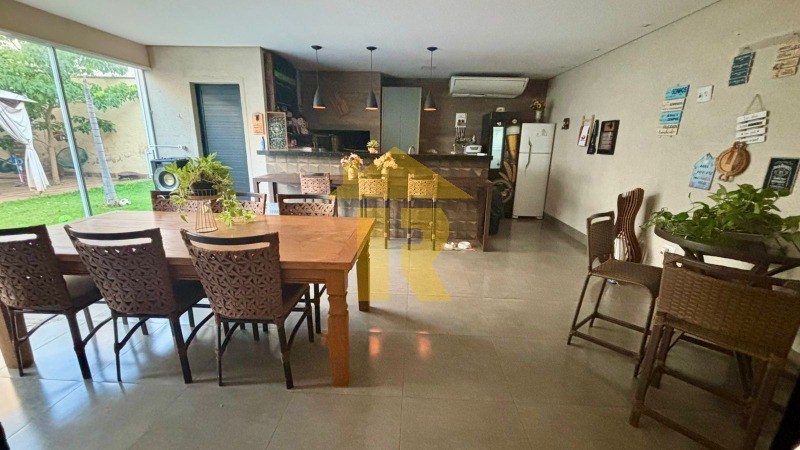 Casa com 3 quartos à venda, 400m² — foto 12 de 28