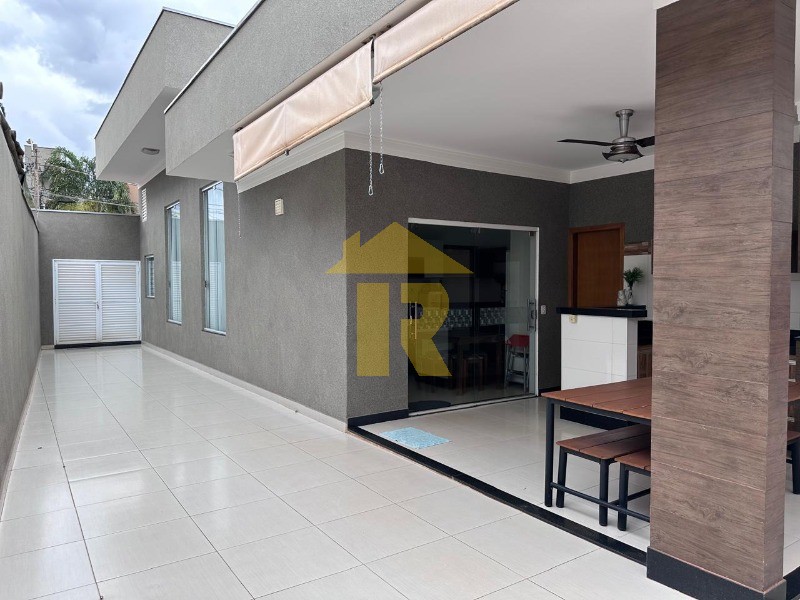 Casa de Condomínio com 3 quartos à venda, 183m² — foto 15 de 34