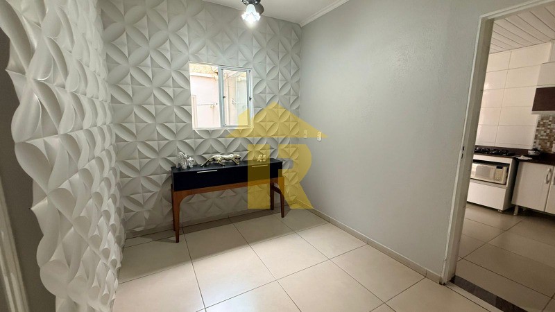 Casa com 3 quartos à venda, 134m² — foto 9 de 32