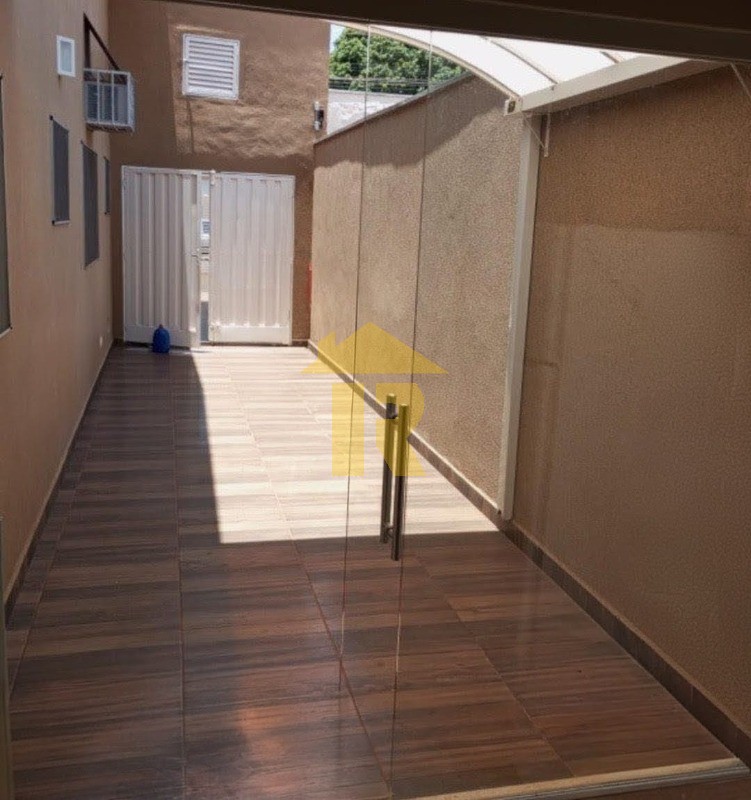 Casa com 4 quartos à venda, 236m² — foto 10 de 26