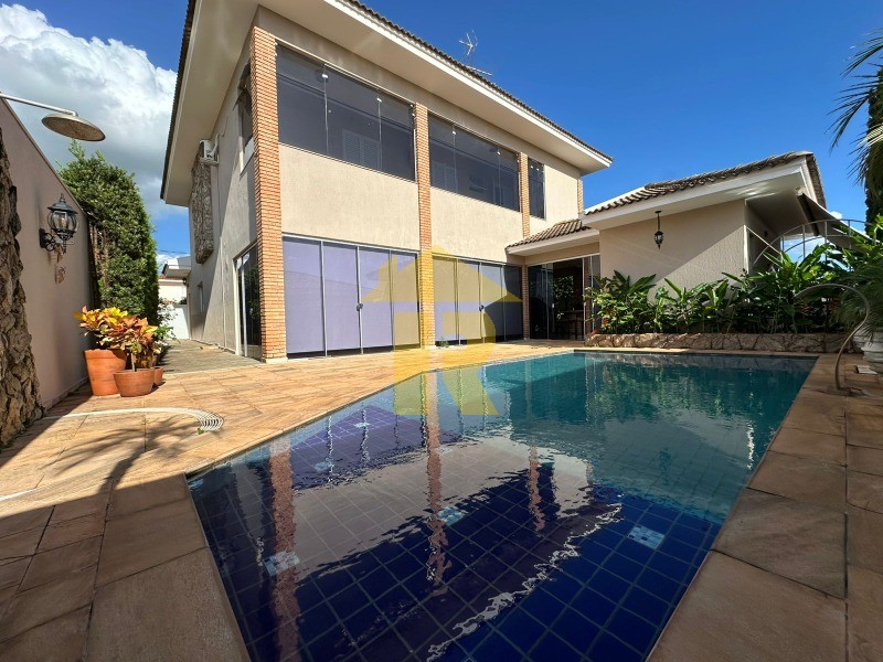 Casa de Condomínio com 3 quartos à venda, 340m² — foto 18 de 37